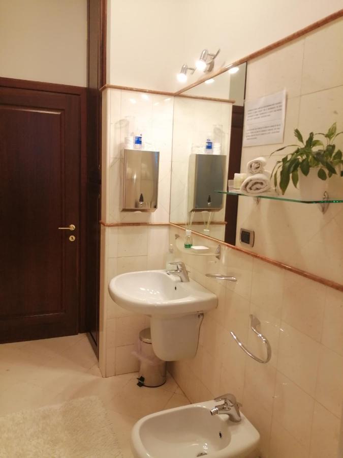 Guest Room Via dei Passeri Cagliari Esterno foto